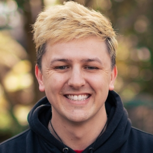 zac-isaac-success-story-portrait